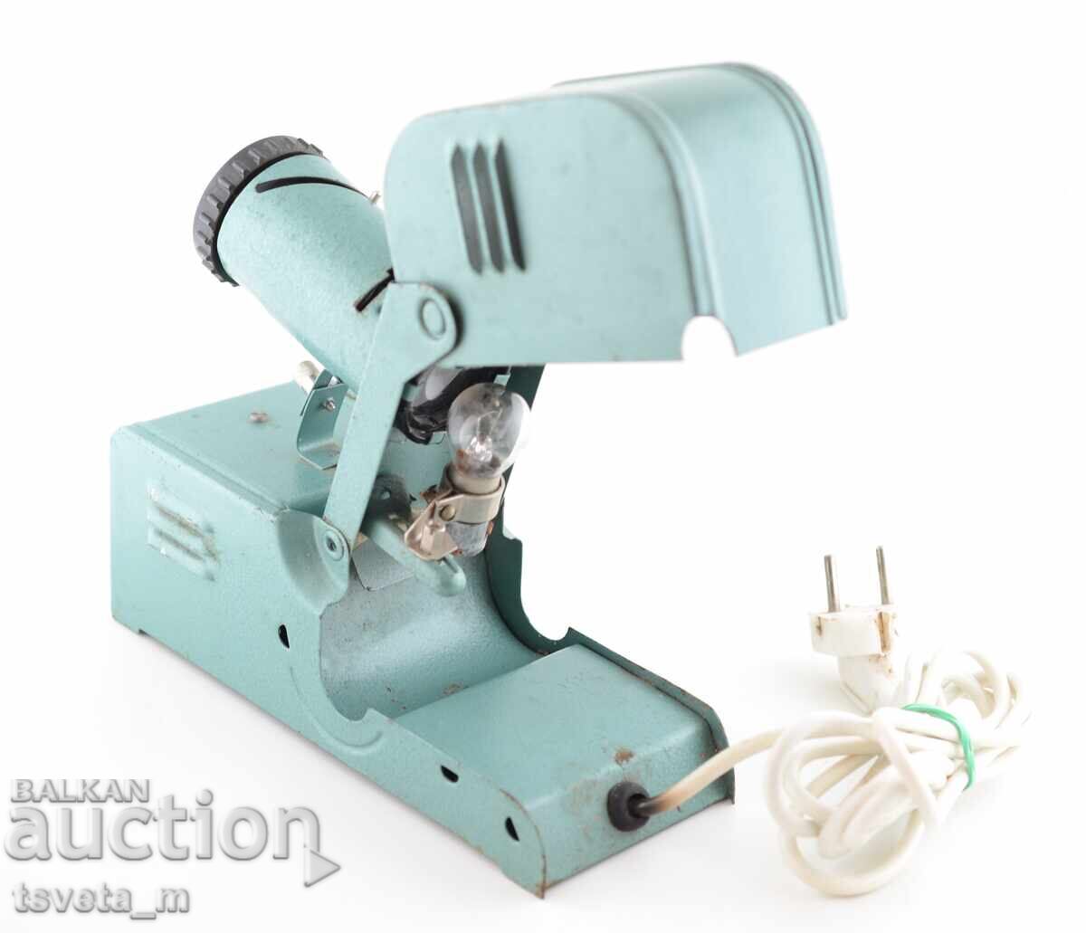 Auction  Pioneer 1 projector, children's toys, socialist - works