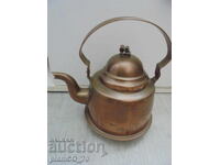 №*8177 παλιό μεταλλικό / χάλκινο τσαγιερό