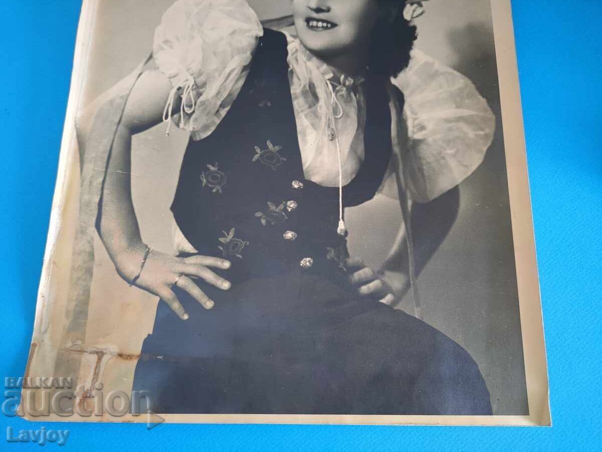 Auction Old large photo Auction Old large photo