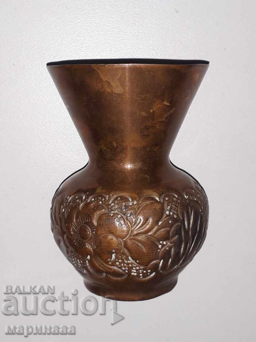 COPPER VASE with price 7.00 BGN | € 3.58 COPPER VASE with price 7.00 BGN | € 3.58