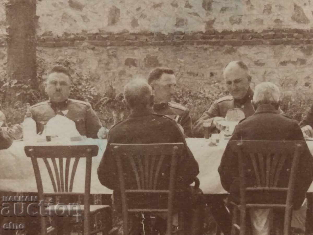 ΒΑΣΙΛΙΚΗ ΦΩΤΟΓΡΑΦΙΑ - ΑΞΙΩΜΑΤΙΚΟΣ ΚΑΡΕΚΛΑ, ΓΕΥΜΑ, ΣΤΟΛΗ με τιμή 30.00 BGN | € 15.34 ΒΑΣΙΛΙΚΗ ΦΩΤΟΓΡΑΦΙΑ - ΑΞΙΩΜΑΤΙΚΟΣ ΚΑΡΕΚΛΑ, ΓΕΥΜΑ, ΣΤΟΛΗ με τιμή 30.00 BGN | € 15.34