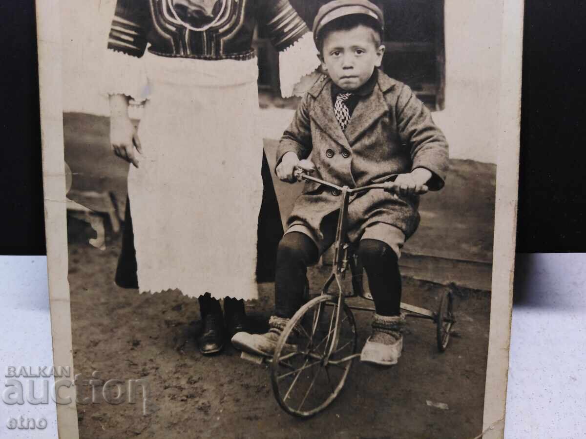 ЦАРСКА СНИМКА-НОСИЯ,ИГРАЧКА,КОЛЕЛО с цена 10.00 лв. | € 5.11