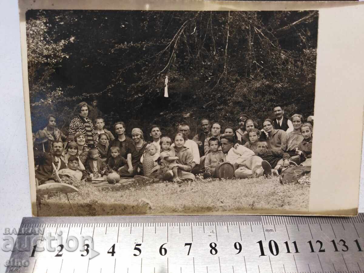 FOTOGRAFIE REGALĂ - PICNIC cu preț 10.00 BGN | € 5.11 FOTOGRAFIE REGALĂ - PICNIC cu preț 10.00 BGN | € 5.11