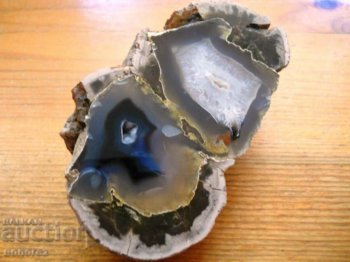 Agate lithophysis (perfect polish) with price 75.00 BGN | € 38.35
