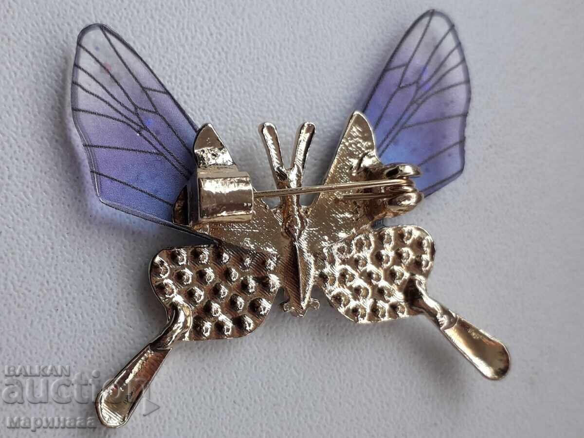 BROOCH with price 3.00 BGN | € 1.53 BROOCH with price 3.00 BGN | € 1.53