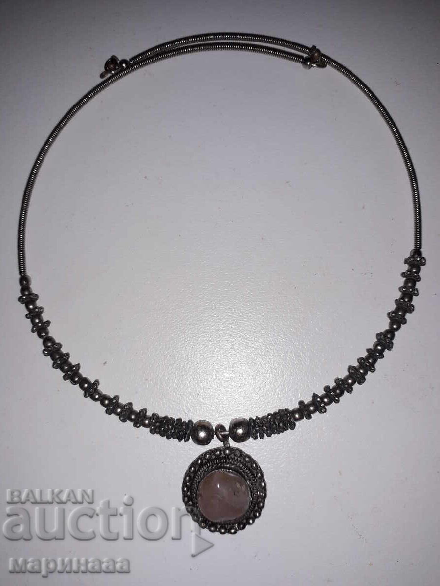 CHOKER. NATURAL STONE with price 7.00 BGN | € 3.58