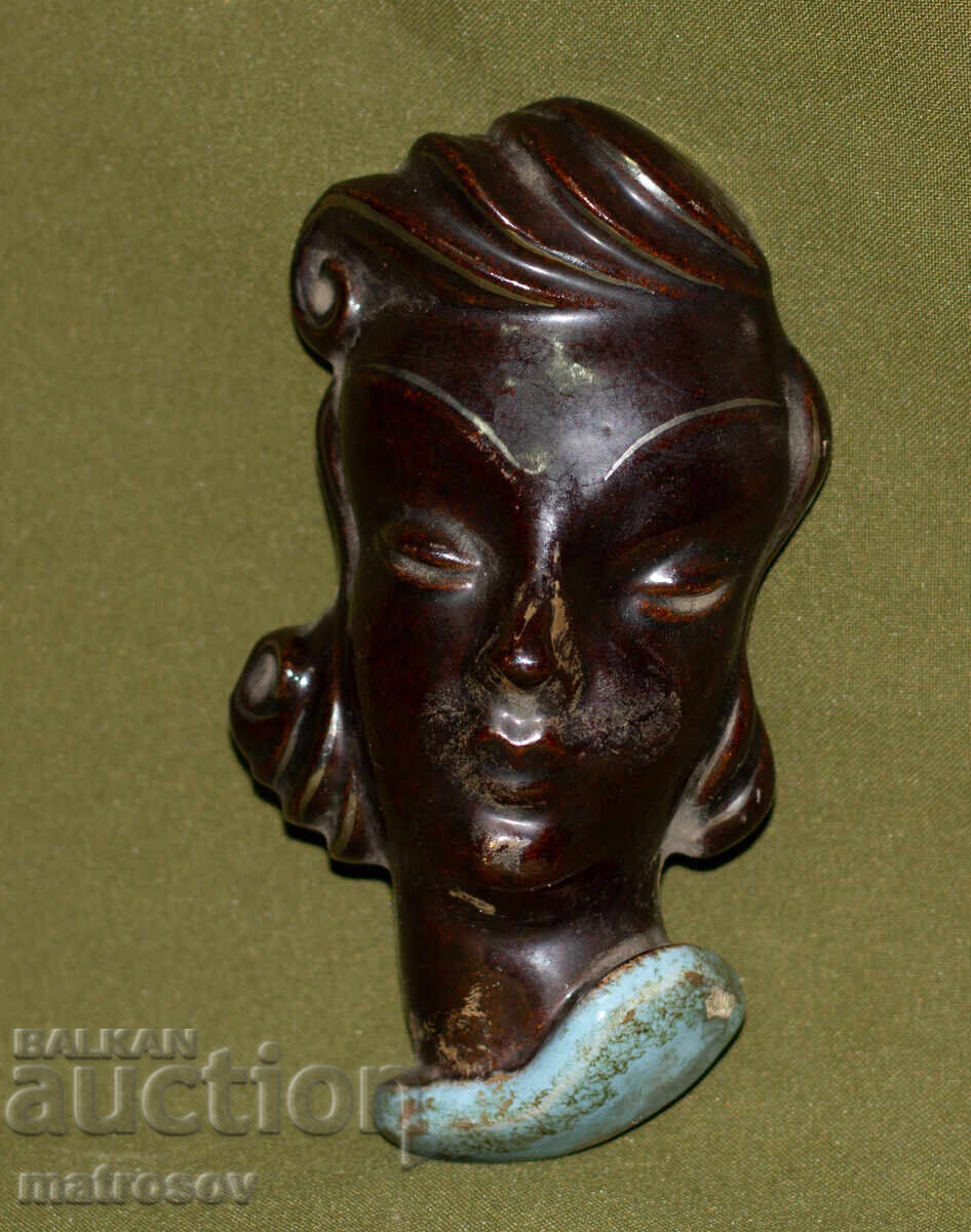 Декоративна керамична фигура, женски портрет