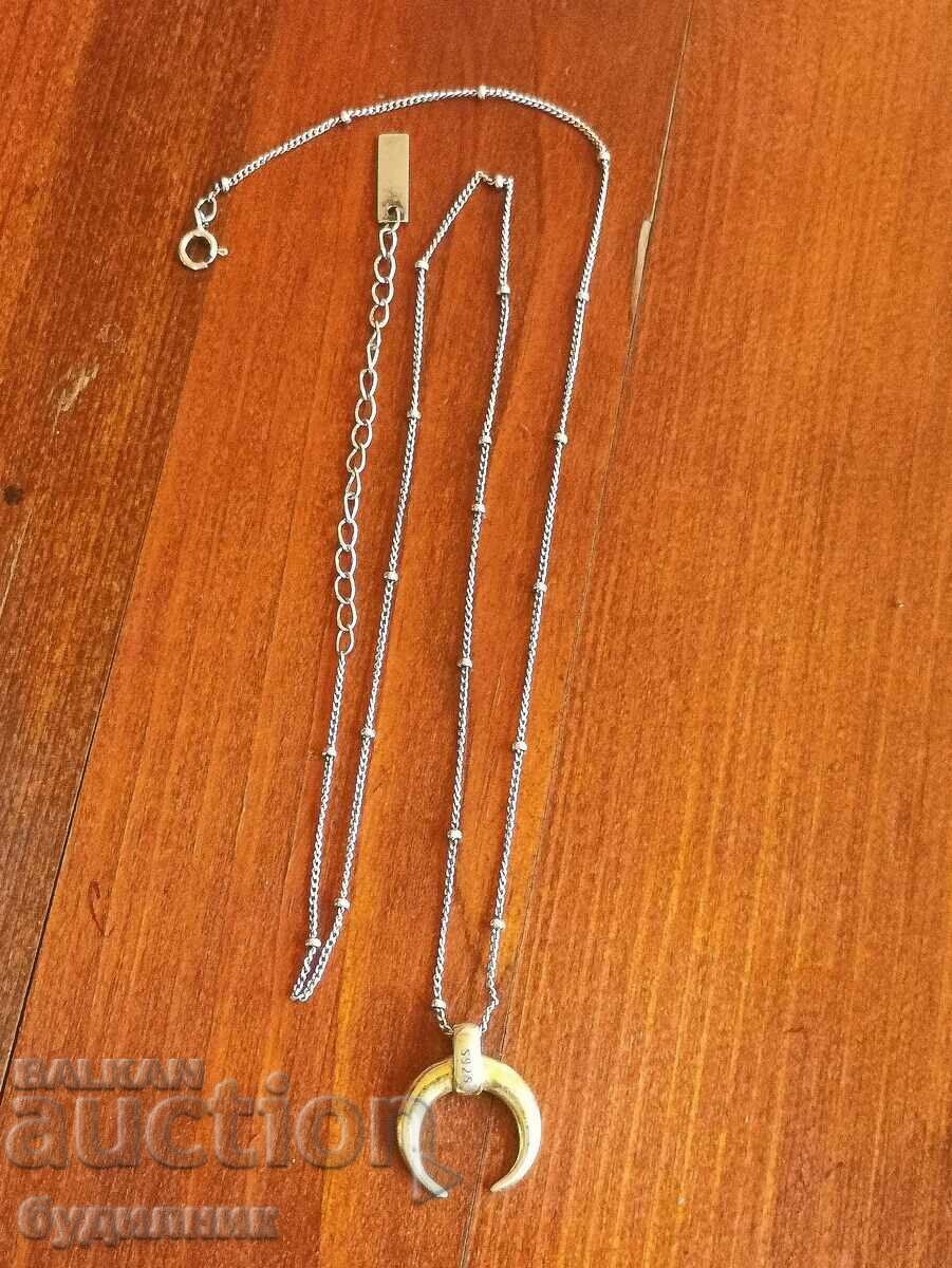 Silver chain with pendant. 925 Sterling Silver. From 44 to 51cm. For sale Silver chain with pendant. 925 Sterling Silver. From 44 to 51cm. For sale