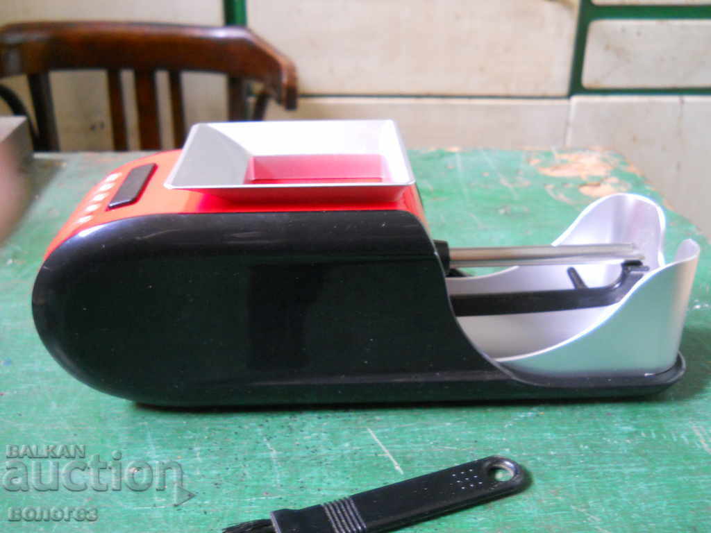 Electric cigarette rolling machine with price 15.00 BGN | € 7.67