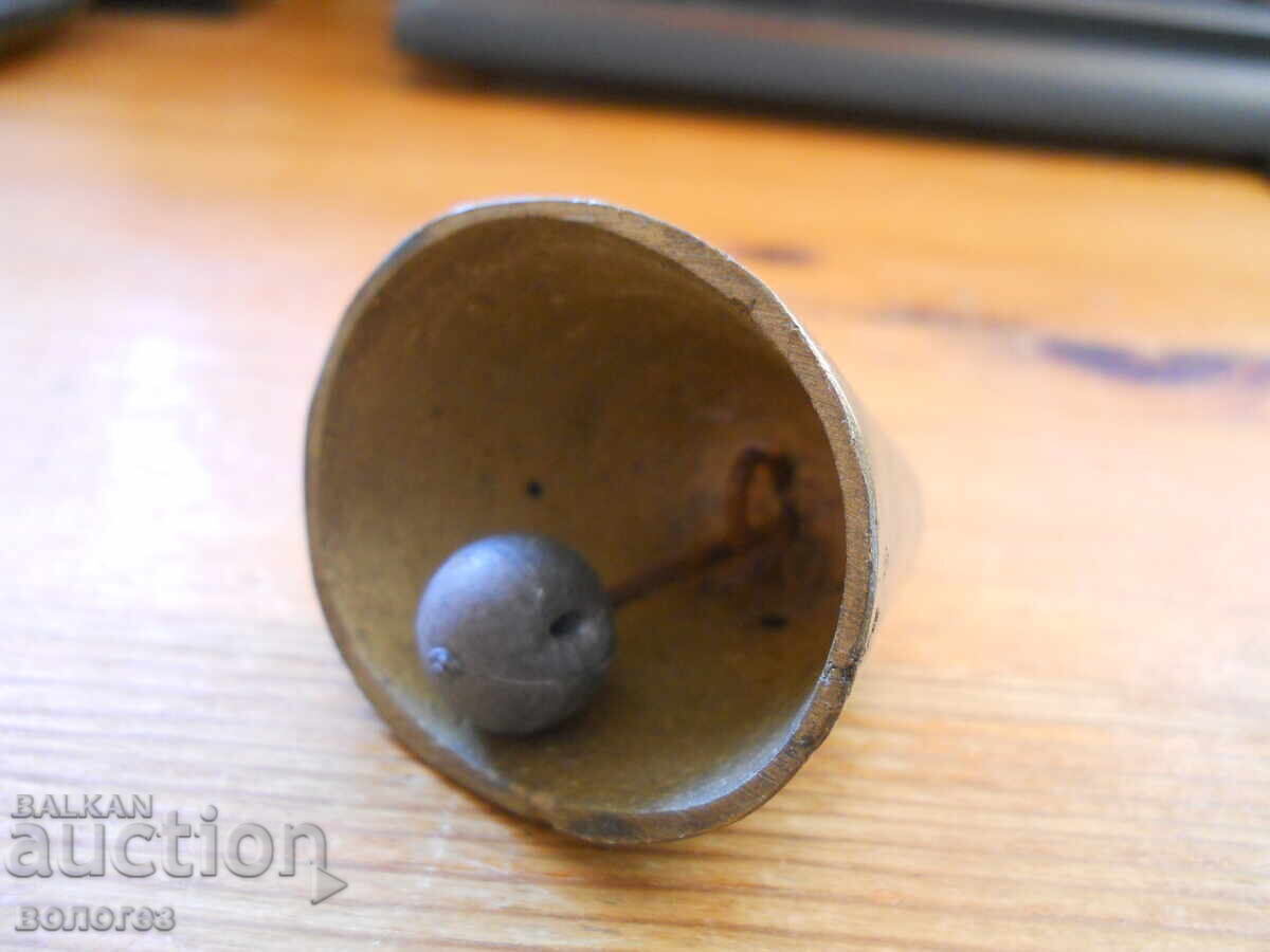 Аукцион Старинна бронзова камбанка Аукцион Старинна бронзова камбанка