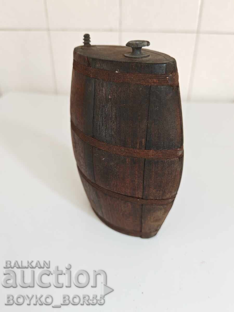 Antică Lingură de Lemn, Lingură din Vremuri Străvechi cu preț 27.00 BGN | € 13.80 Antică Lingură de Lemn, Lingură din Vremuri Străvechi cu preț 27.00 BGN | € 13.80