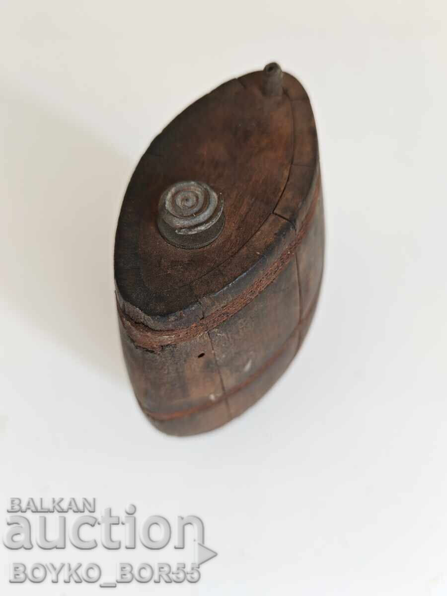 Livrarea Antică Lingură de Lemn, Lingură din Vremuri Străvechi Livrarea Antică Lingură de Lemn, Lingură din Vremuri Străvechi