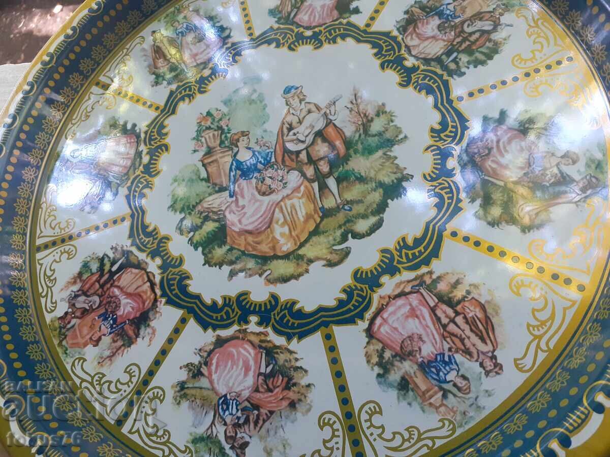 Μεταλλικός δίσκος από τη σοσιαλιστική εποχή με τιμή 39.00 BGN | € 19.94