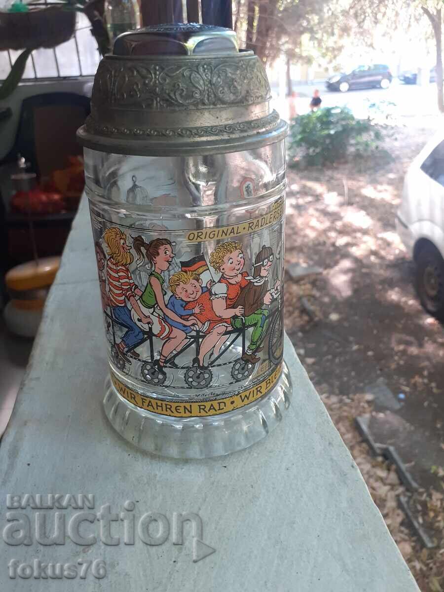 Licitație Cană germană veche de bere cu clopoțel