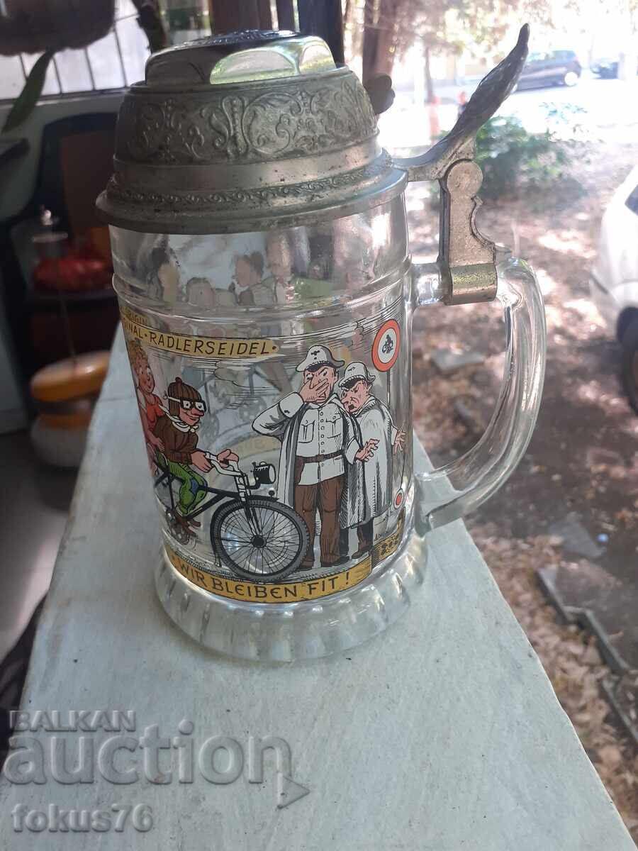 Livrarea Cană germană veche de bere cu clopoțel