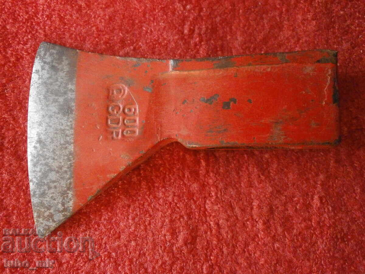 OLD GERMAN AXE - GDR OLD GERMAN AXE - GDR