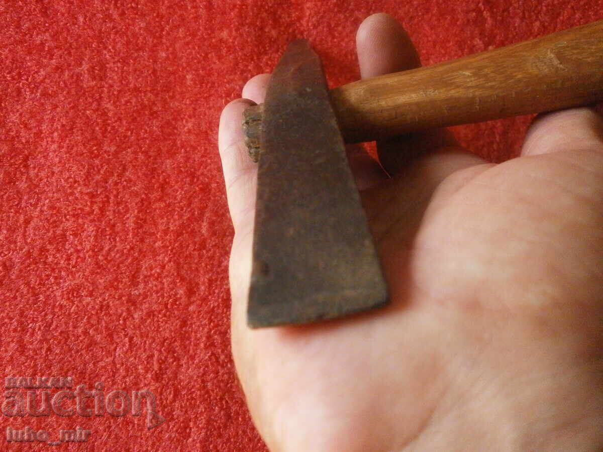 Licitație CIOCAN NEMȚESC VECHI - SPECIAL