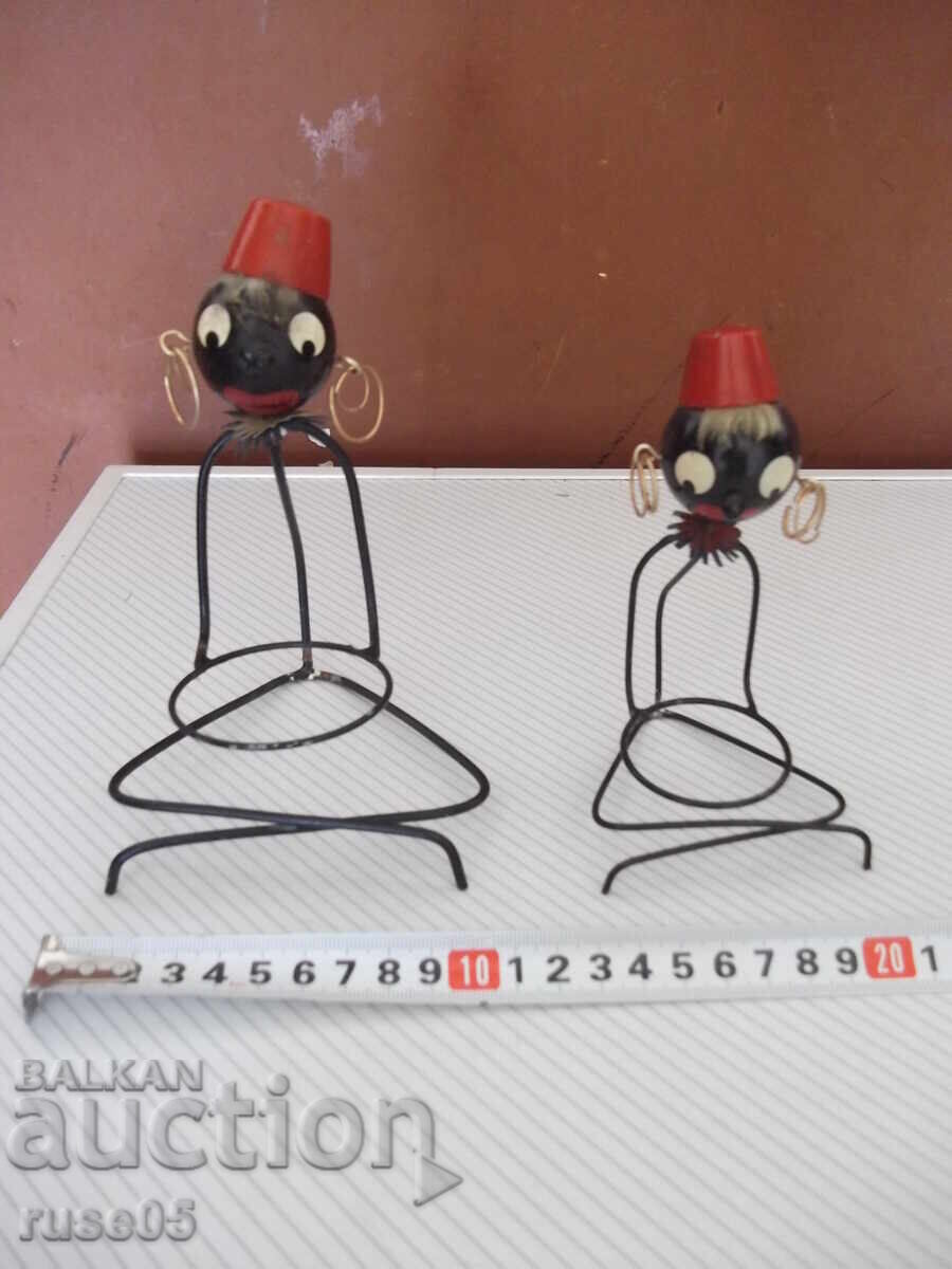 Lot of 2 stylized metal figurines of black children
