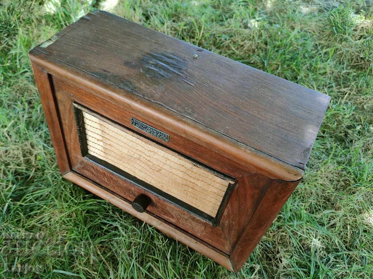 Стара рядък модел радиоточка с цена 80.00 лв. | € 40.90 Стара рядък модел радиоточка с цена 80.00 лв. | € 40.90