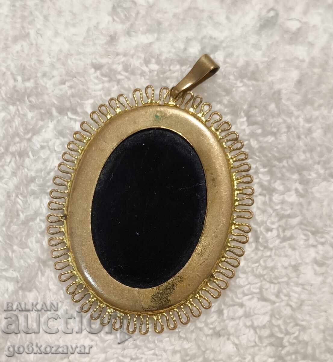 Παράδοση Vintage Ρετρό μενταγιόν !