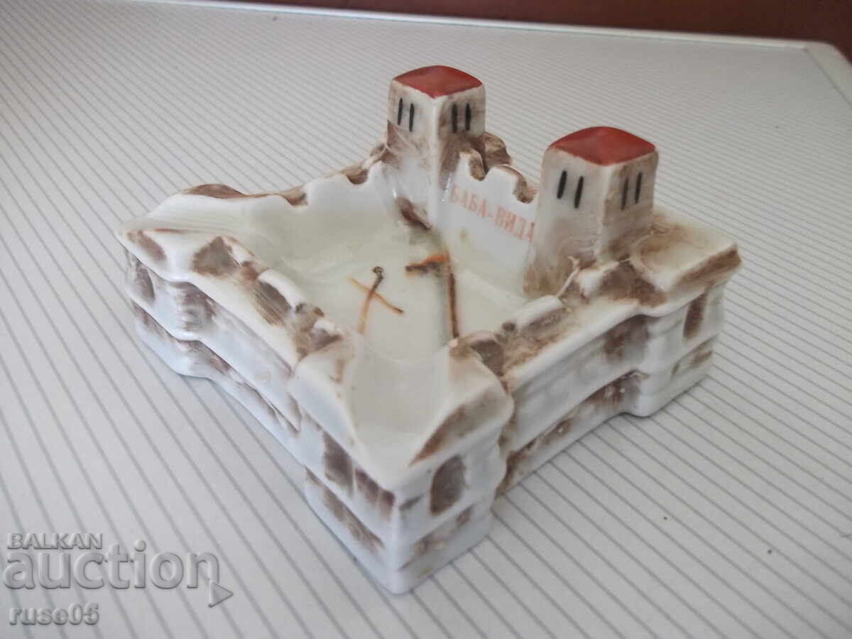 Cenușar "Baba Vida" din porțelan de Bononia cu preț 100.00 BGN | € 51.13