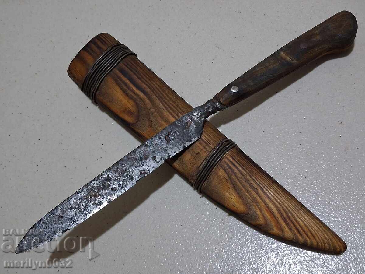 Caracalla with a sheath for the smallest shepherd mignon horn knife with price 88.00 BGN | € 44.99 Caracalla with a sheath for the smallest shepherd mignon horn knife with price 88.00 BGN | € 44.99