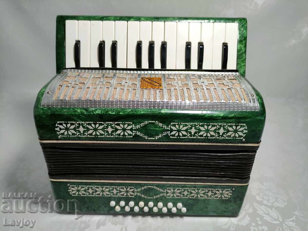 Аукцион Детски акордеон Малыш Аукцион Детски акордеон Малыш