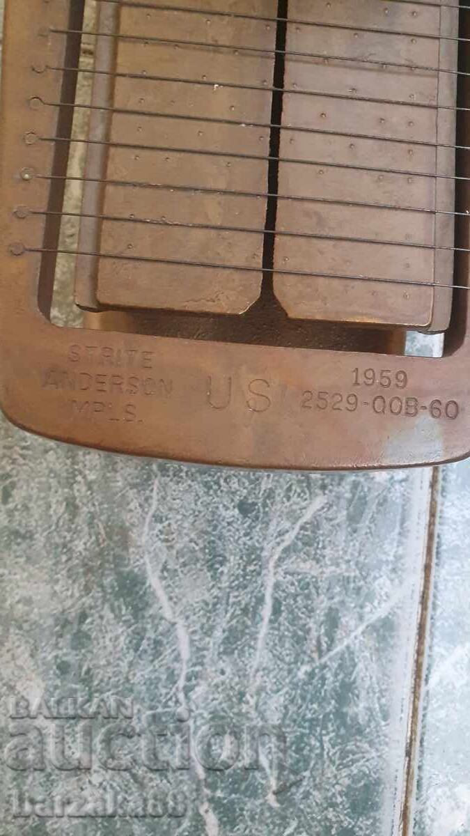 Παλιά μηχανή κοπής βουτύρου USA 1959 με τιμή 50.00 BGN | € 25.56 Παλιά μηχανή κοπής βουτύρου USA 1959 με τιμή 50.00 BGN | € 25.56