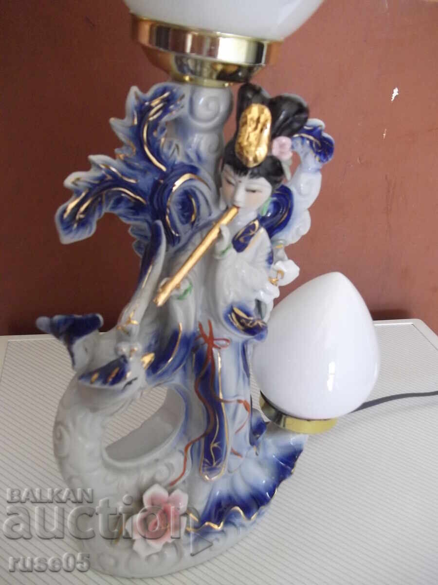 Lampă "Fată cântând la flaut" din porțelan - 5