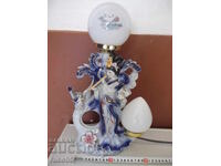 Λάμπα "Κορίτσι παίζει φλάουτο" πορσελάνινη