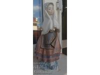LLADRO MADE IN SPAIN porcelain figure