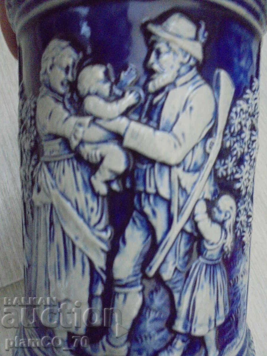 Δημοπρασία №*8185 παλιά πορσελάνινη κούπα - GERZ - με μεταλλικό καπάκι