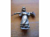 Statuetă veche din bronz - fetiță olandeză cu apă