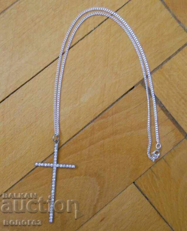 Lanț argintat cu cruce mare cu pietre