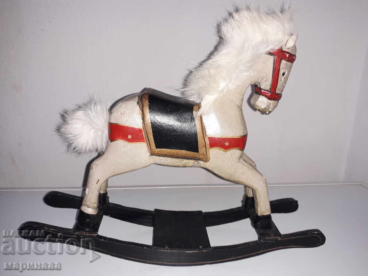 Jucării vechi cu preț € 12.27 | 24.00 BGN