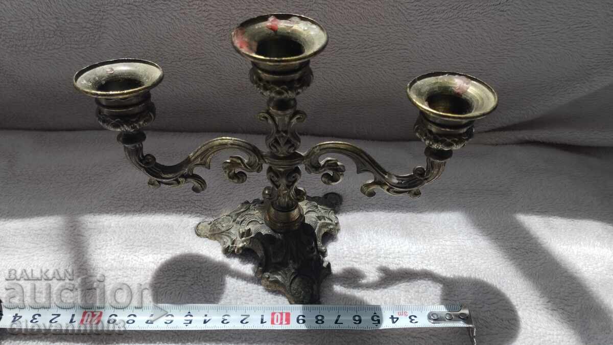 Livrarea Sfeșnic baroc