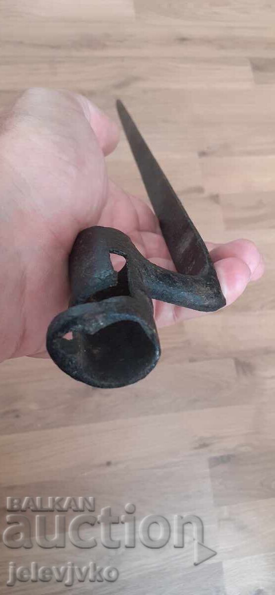 Λούτσος με τιμή 100.00 BGN | € 51.13