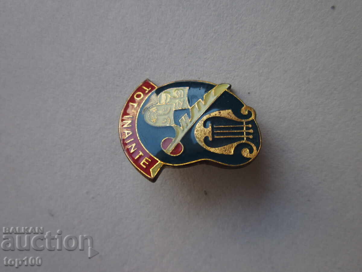 ENAMEL BADGE TOT INAINTE BZC !!!