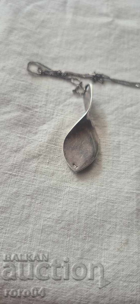 LANȚ ARGINT CU PENDANT MARE - 925 cu preț € 19.00 | 37.16 BGN