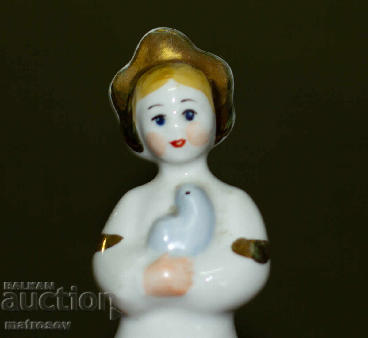 Figurină din porțelan rusesc XII Festivalul Mondial al Tineretului - 7