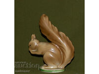 Statuetă decorativă din porțelan, veveriță