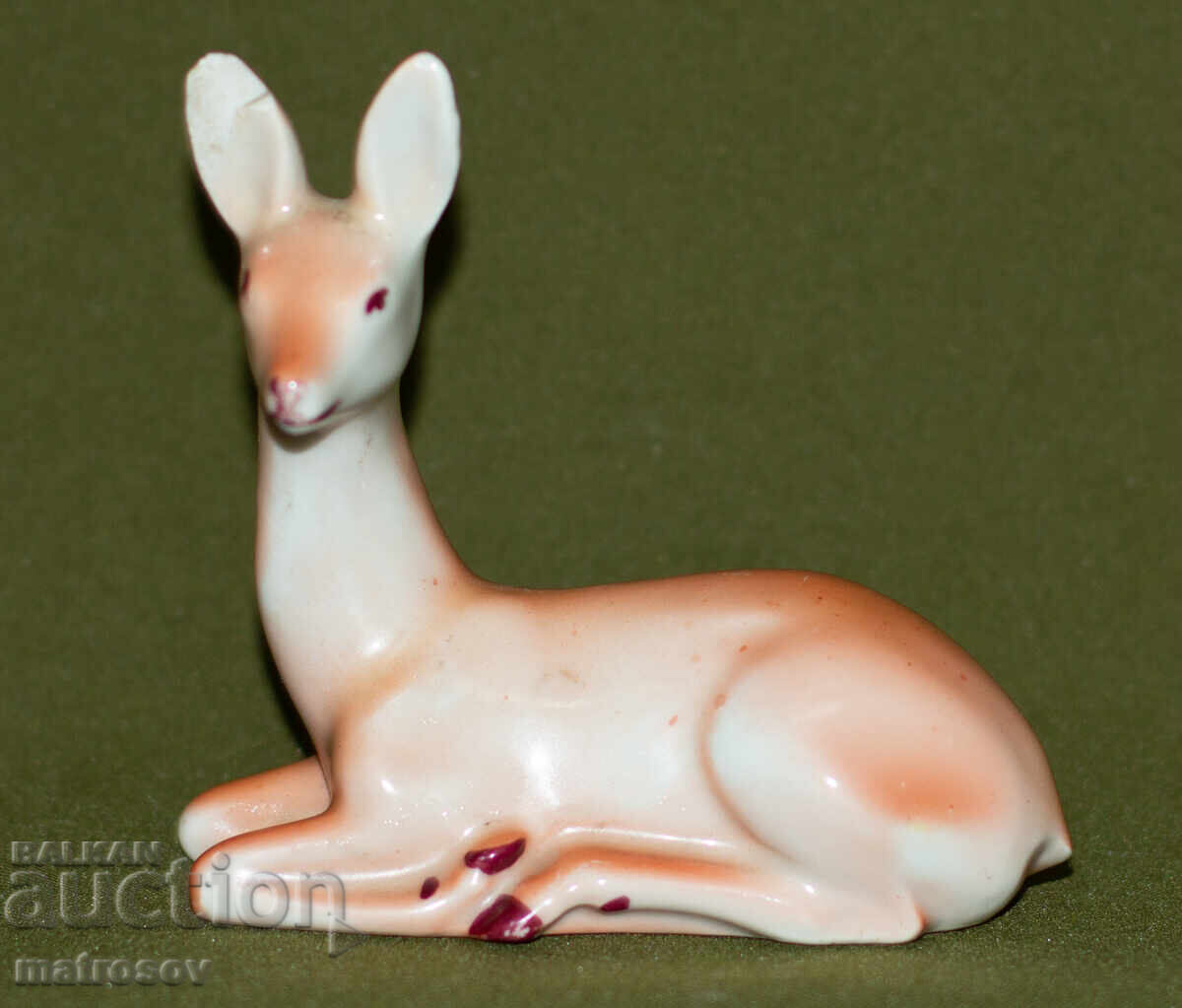 Διακοσμητικό πορσελάνινο ειδώλιο, ελάφι