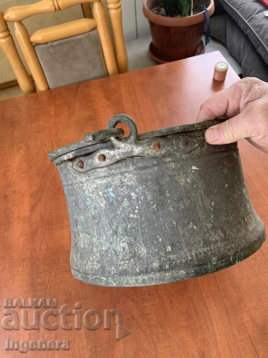 Delivery of BOILER KOTLE MENCHE COPPER COPPER OLD VESSEL - 8 LITERS