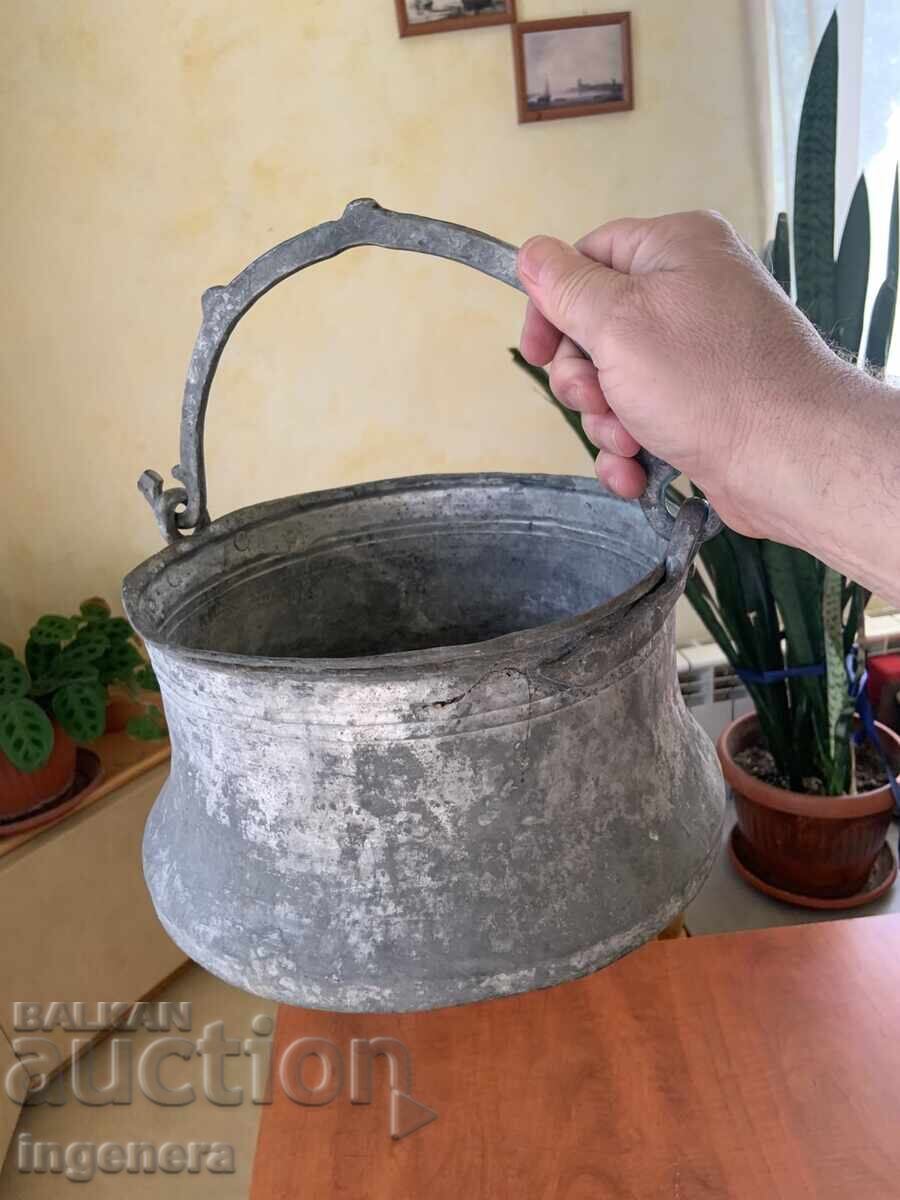 КОТЕЛ КОТЛЕ МЕНЧЕ БАКЪР МЕД СТАРИНЕН СЪД- 6 ЛИТРА с цена 79.00 лв. | € 40.39 КОТЕЛ КОТЛЕ МЕНЧЕ БАКЪР МЕД СТАРИНЕН СЪД- 6 ЛИТРА с цена 79.00 лв. | € 40.39