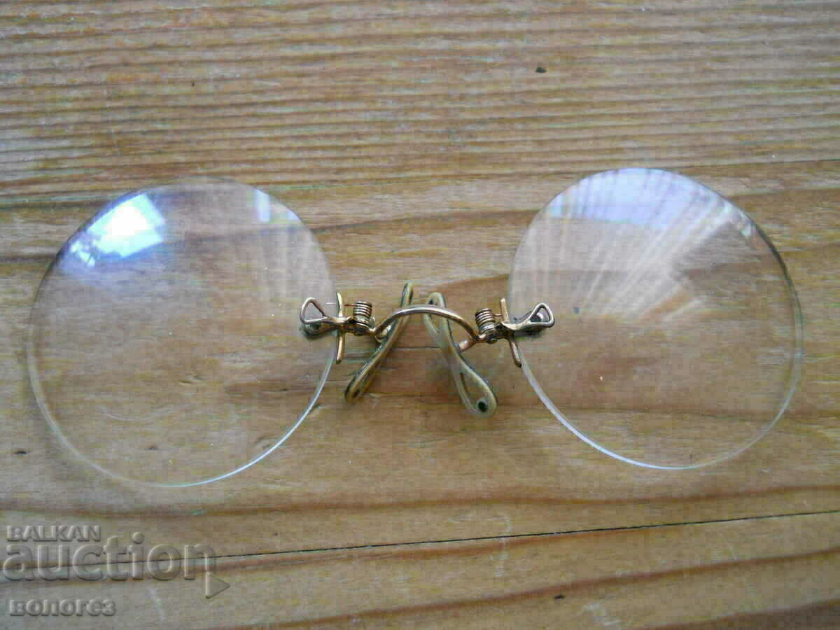 Auction  Antique Gold-Plated Pince-nez Glasses "Ch. Mittag. Optiker"