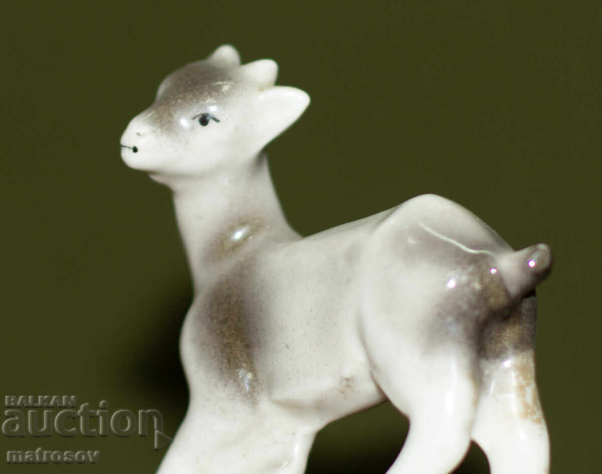 Декоративна порцеланова статуетка, планинска коза - 6 Декоративна порцеланова статуетка, планинска коза - 6