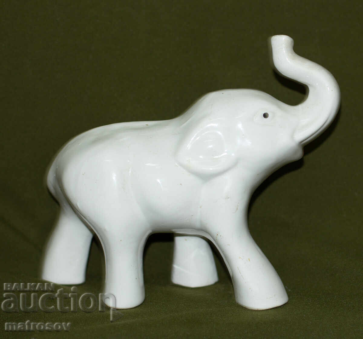 Παράδοση Διακοσμητικό πορσελάνινο ειδώλιο, λευκό ελεφαντάκι