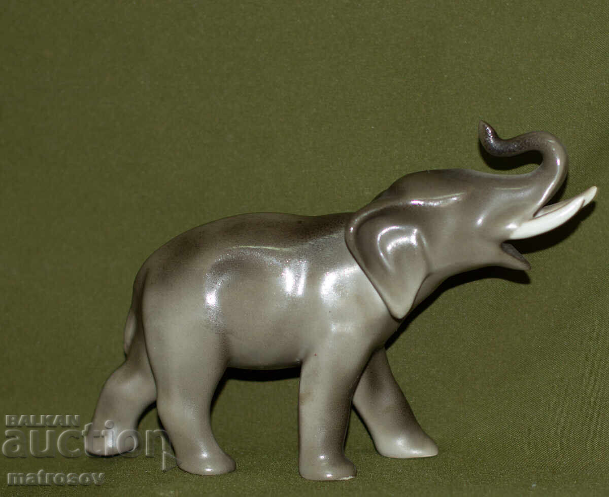 Παράδοση Διακοσμητικό πορσελάνινο ειδώλιο, ελεφαντάκι