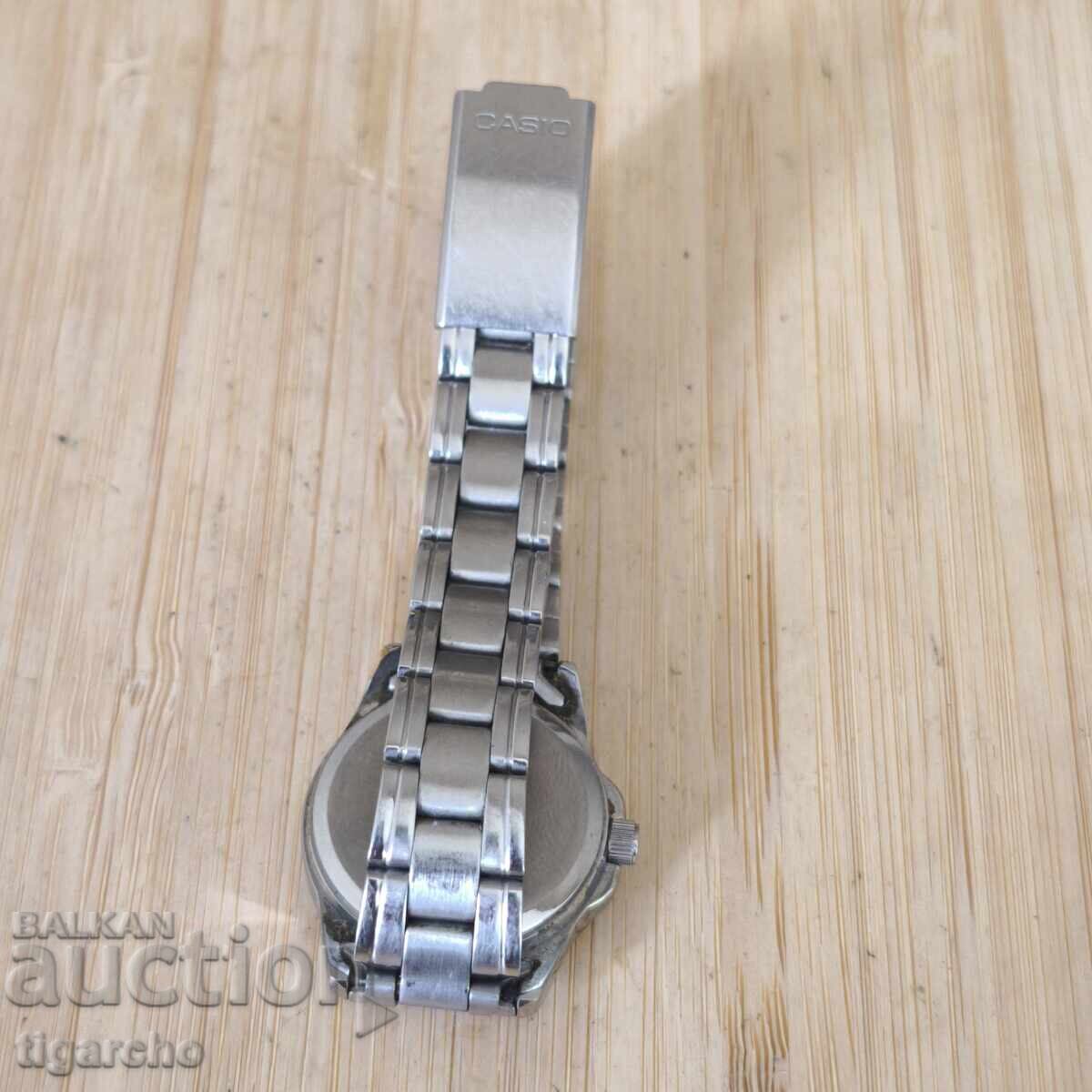 Γυναικείο ρολόι CASIO με τιμή 35.00 BGN | € 17.90 Γυναικείο ρολόι CASIO με τιμή 35.00 BGN | € 17.90