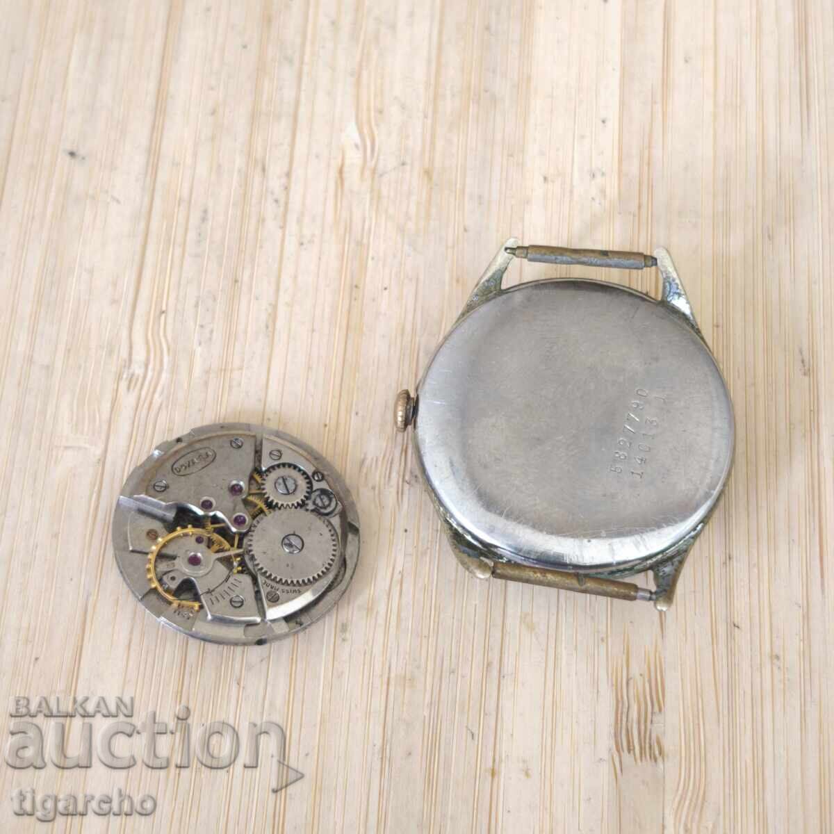 Auction  Doxa Men's Watch Movements
